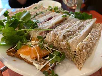 Patisserie Valerie Victoria