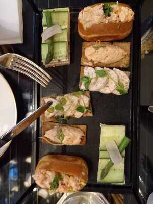 Art Afternoon Tea Room In London