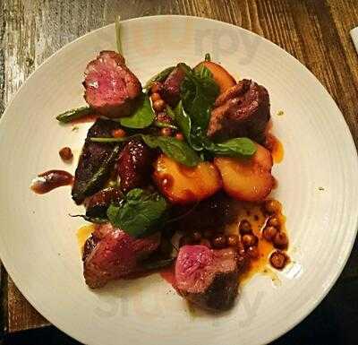 The Crown, Islington