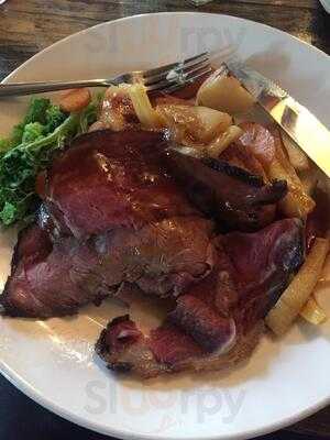 The Crown, Islington