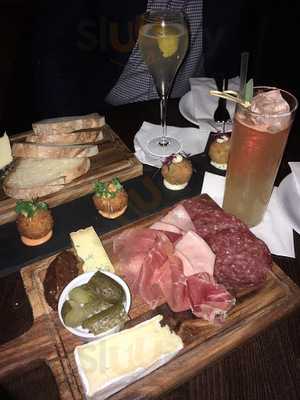 The Four Sisters Townhouse