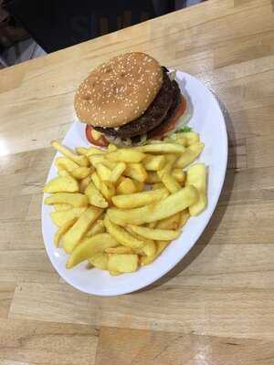 Giggling Sausage Cafe