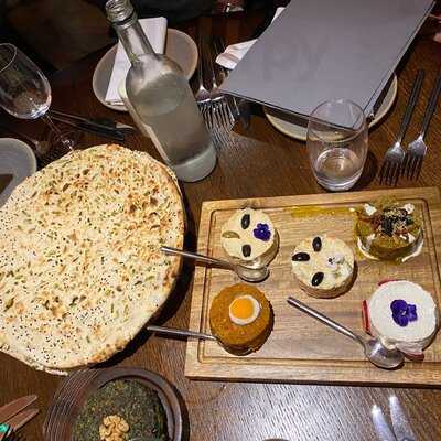 Rendezvous Restaurant & Bar