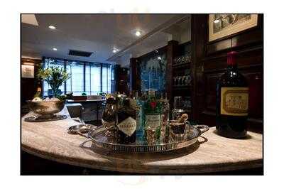 Green's Restaurant & Oyster Bar