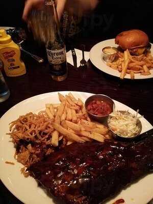 Hardrocks Grill & Bar