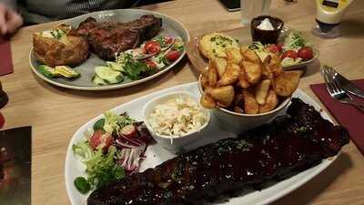 Hardrocks Grill & Bar