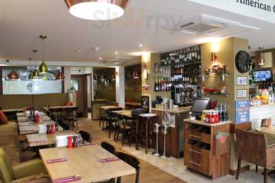 Hardrocks Grill & Bar