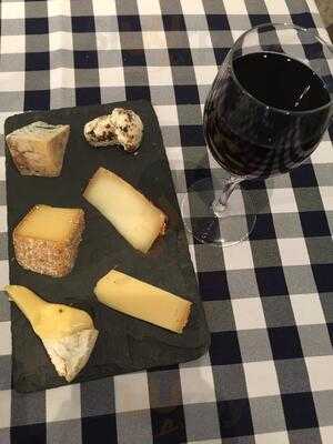 La Cave A Fromage Notting Hill