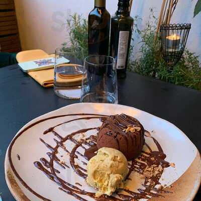 Lume Restaurant And Wine Shop