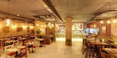 La Ventana Restaurant