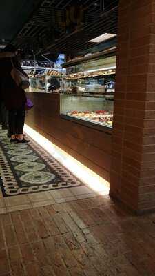 Bonne Bouche Victoria