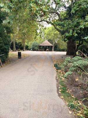 Fields Bar & Kitchen