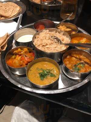 Ravishankar Bhel Poori - Photo 7