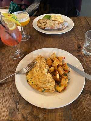 Balans West: Shepherds Bush