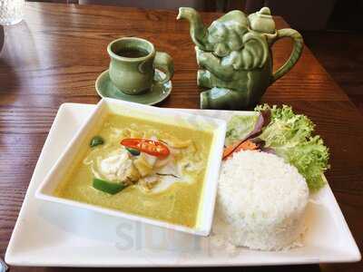 Chayada Thai Cuisine