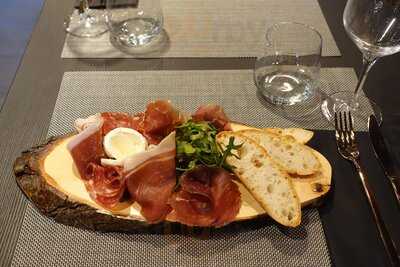 Sicilia Mia Black Stone Red Fire