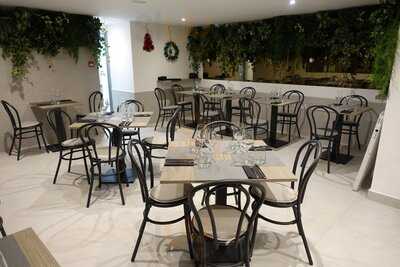 Sicilia Mia Black Stone Red Fire