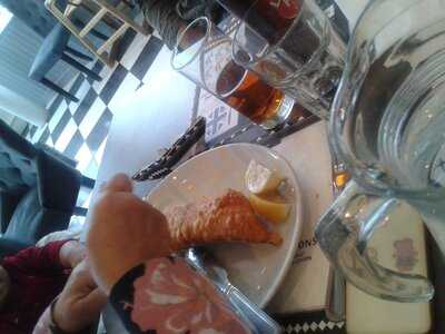 Cannons Traditional Fish And Chips