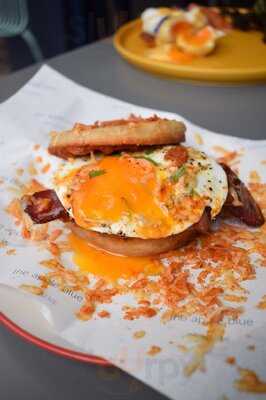 The Apple Blue Patisserie