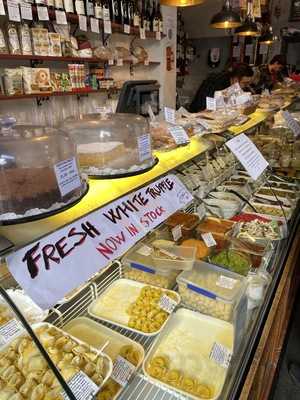 Giacobazzi's Delicatessen