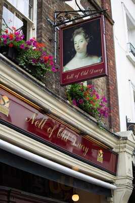 Nell Of Old Drury