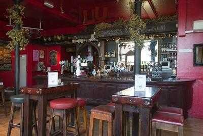 The Hens And Chicken Theatre Bar