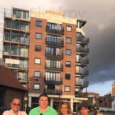 Apadana Persian Restaurant