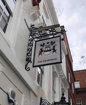 The Devereux Pub