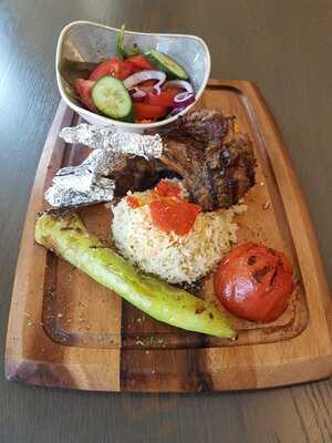 Lion & Key Cafe Bar Grill