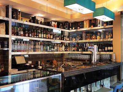 Lion & Key Cafe Bar Grill