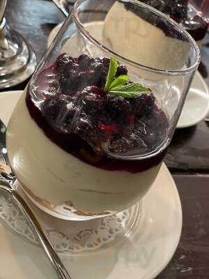 Mr. White's English Chophouse