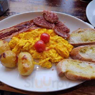 La Piccola Deli Kensington