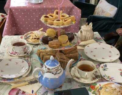 Truly Splendid Vintage Tearoom