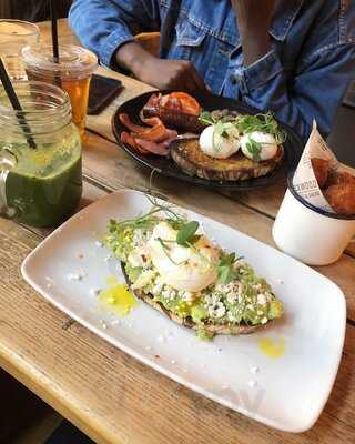 Brickwood Coffee & Bread