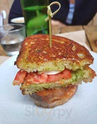 Brickwood Coffee & Bread