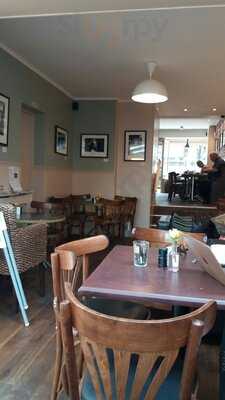 Cinnamon On The Lane