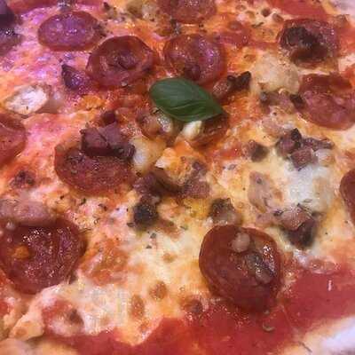 Zad Pizzeria Restaurante