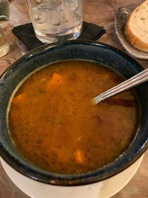 Tish Bar & Restaurant