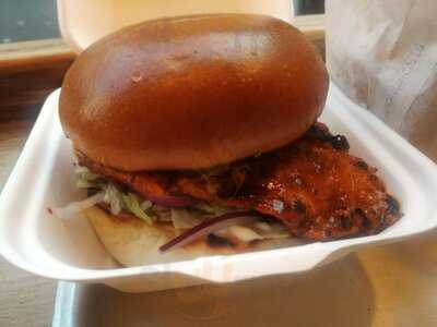 Singtong Burger House