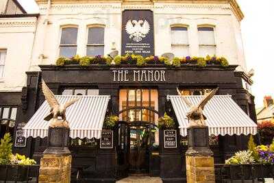 The Manor Bar And Grill