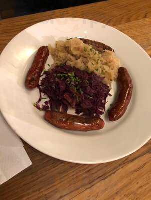 Katzenjammers Bierkeller & Restaurant