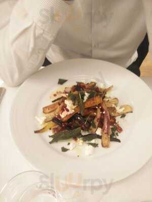 Tavern Steak & Oyster