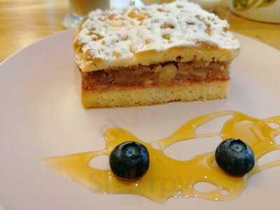 Louis Hungarian Patisserie - Hampstead