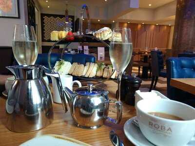 Roba Bar & Restaurant