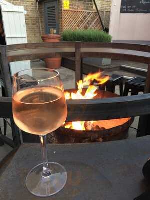 The Fence, Farringdon