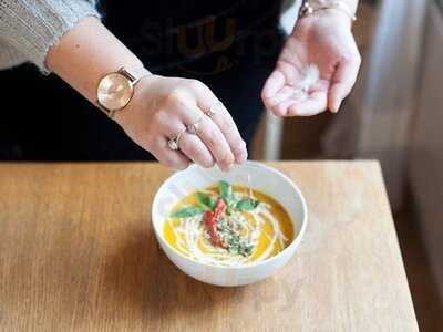 Silvia Of The Aesthetic Plate