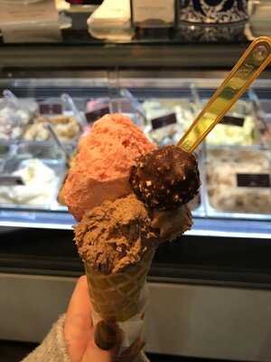 Snowflake Luxury Gelato