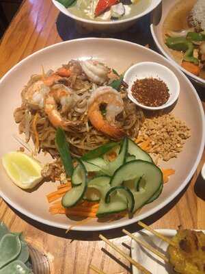 Thai At Oasis Restaurant