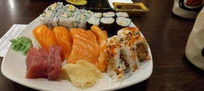 Sushi Eatery