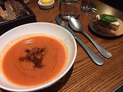 Gezellig Restaurant & Bar